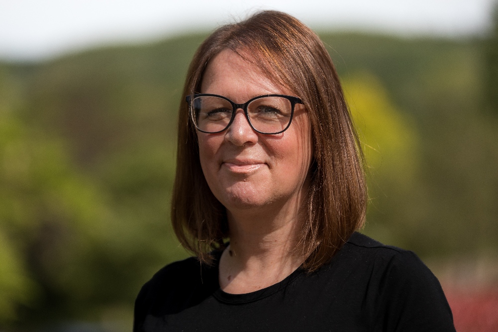 B24PP_100PPI_Leanne1K.jpg B24PP_100PPI_Leanne1K.jpg