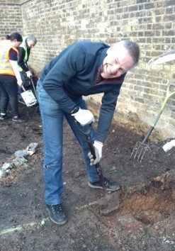 Brett 110 - Volunteering for Porchlight - 9.jpg