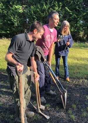 Brett 110 - Volunteers Mucking In - 14.jpg