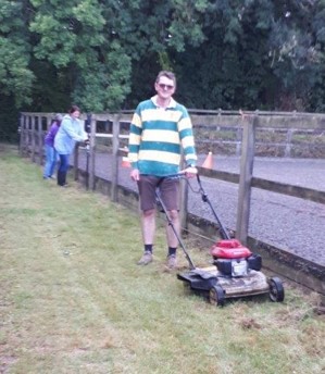 Brett 110 - Volunteers Mucking In - 7.jpg