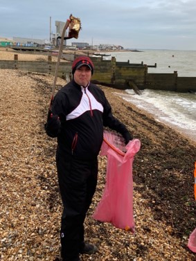 Brett 110 - Whitstable Beach Litter Pick - 1.jpg
