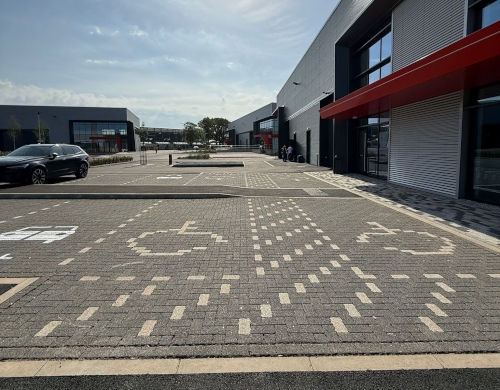 Brett Landscaping Silverstone Park 1_CROP.jpg Brett Landscaping Silverstone Park 1_CROP.jpg